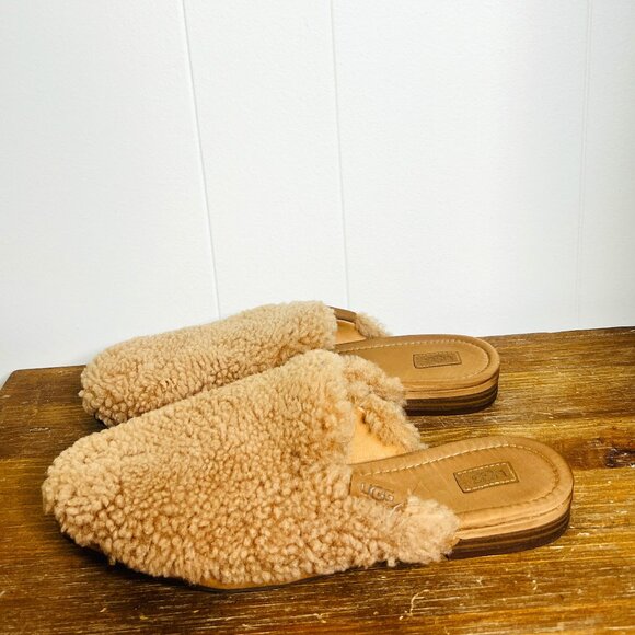 UGG Women's 7.5 Janaya Cozy Genuine Sheepskin-Topped Mules CHESTNUT Slippers - Picture 1 of 6